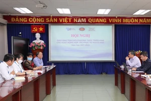 Quang cảnh buổi làm việc