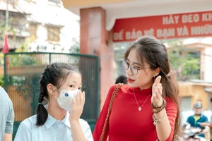 Học sinh Hà Nội tựu trường sáng ngày 29/8