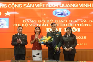 Cấp ủy chi bộ Vụ Giáo dục Quốc phòng và An ninh nhiệm kỳ 2020-2022​