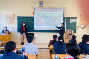 Hà Nội có 30/30 quận, huyện, thị xã đạt chuẩn phổ cập giáo dục THCS mức độ 3 