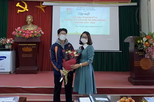 Trường THPT Đan Phượng (Hà Nội) gặp mặt học sinh tham dự kì thi học sinh giỏi quốc gia năm học 2021 – 2022