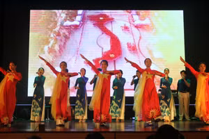 Tiết mục đặc sắc trình diễn tại lễ tổng kết hội thi.