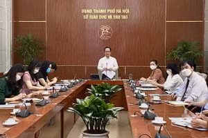 Giám đốc Sở Giáo dục và Đào tạo Hà Nội Trần Thế Cương chủ trì hội nghị