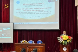 PGS.TS Nguyễn Văn Trào phát biểu khai mạc hội thảo