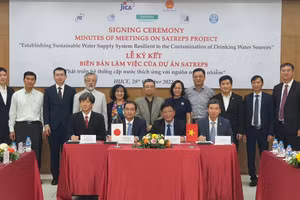 Lễ ký kết diễn ra thành công tốt đẹp.