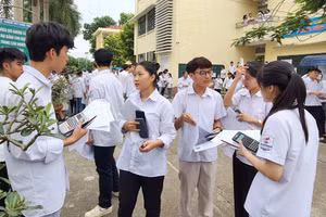 Thí sinh tham dự kỳ thi tốt nghiệp THPT 2022