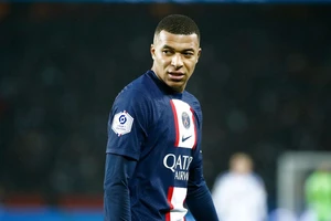 PSG ‘hành động phũ phàng’ với Mbappe