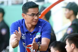 HLV Kiatisuk tiết lộ ‘bí kíp’ thắng Hà Nội FC