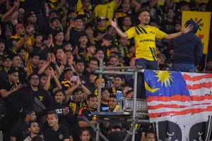 HLV Singapore thừa nhận thua toàn tập trước Malaysia 