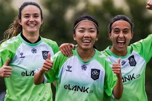 Huỳnh Như ‘đen đủi’, Lank FC mất lợi thế trụ hạng