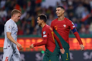 Ronaldo lặng tiếng, Bồ Đào Nha vẫn làm nên kỳ tích 