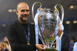 HLV Guardiola bất ngờ chốt ngày rời Man City