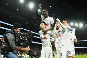 Kết quả Ngoại hạng Anh: Man City, Tottenham trở lại quỹ đạo, Chelsea khủng hoảng