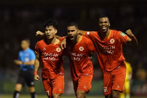 Các đội bóng nào bước vào cuộc đua trụ hạng V.League 2023?