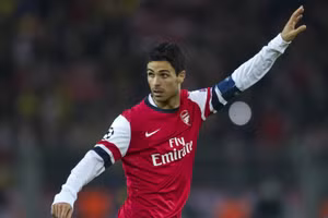 Bất ngờ 9 ngôi sao nổi tiếng chưa từng khoác áo tuyển quốc gia 