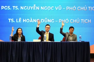 TS. Nguyên Lộc tái đắc cử Chủ tịch Hội Nghiên cứu và Giảng dạy tiếng Anh