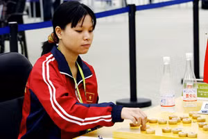 Kỳ thủ Việt Nam giành HCV cho… Singapore