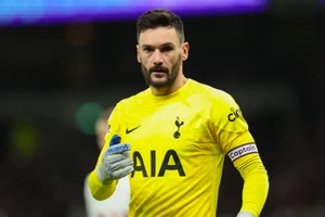 Vì sao CĐV Tottenham vui mừng khi thủ thành Lloris nghỉ dài ngày?