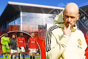 HLV Ten Hag có ‘hành động lạ’ với cầu thủ Man United