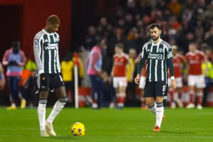 Man Utd kết thúc năm tồi tệ, ghế của Ten Hag lung lay 