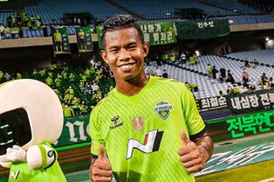 Rúng động cầu thủ Thái Lan bị phân biệt chủng tộc ở Hàn Quốc