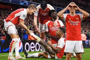 Chùm ảnh: Arsenal 'vùi dập' PSV sau 6 năm trở lại Champions League 
