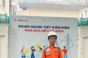 Thợ điện Thủ đô Phạm Văn Hùng đã sẵn sàng ra “tiếp sức” cho công trình đường dây 500kV mạch 3