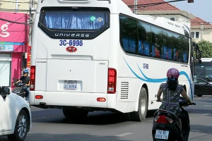 Bộ Công an sẽ thay thế Bộ Giao thông Vận tải cấp phép cho phương tiện cơ giới nước ngoài