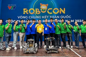 Đội ROBOCON-HIEC xuất sắc đi tiếp vào vòng chung kết toàn quốc Cuộc thi sáng tạo Robot Việt Nam 2024
