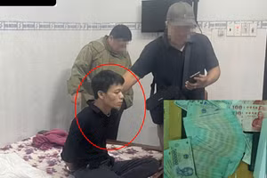 Tên trộm cùng tang vật bị bắt.