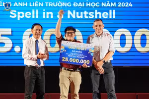 Nguyễn Minh Trí xuất sắc giành giải Nhất chung cuộc.