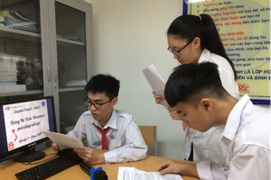 Lê Việt Anh và các bạn. (Ảnh: NVCC)