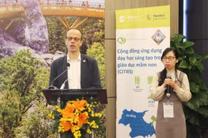 Ông Wouter Boesman phát biểu tại buổi hội thảo.