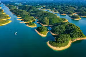 Hồ Thác Bà, cảnh đẹp được thiên nhiên ưu đãi cho quê hương Yên Bình.