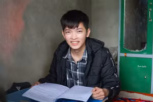 Nguyễn Văn Cường (lớp 12C, Trường THPT Đặng Thúc Hứa, huyện Thanh Chương, Nghệ An).