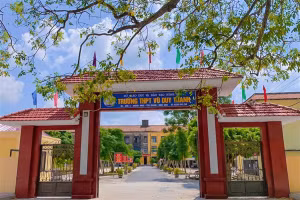 Ngôi trường mang tên Bảng nhãn Vũ Duy Thanh tại quê hương Yên Khánh.