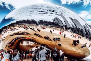 Tượng thép - vẻ đẹp của sự cứng rắn