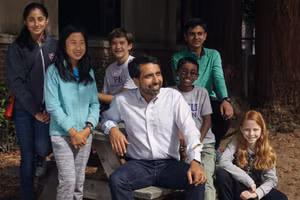 Hiện tượng toàn cầu: Thầy dạy toán có hàng triệu học sinh