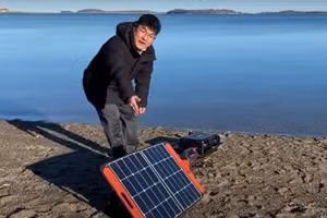 Thử nghiệm thiết bị tại bờ biển.