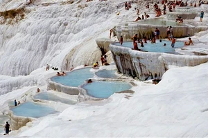 Suối nóng Pamukkale, Thổ Nhĩ Kỳ.