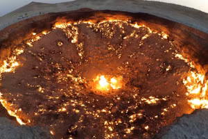 Turkmenistan muốn đóng “Cổng địa ngục”
