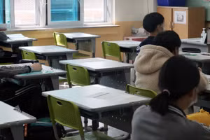 Nhiều học sinh Hàn Quốc nghỉ học vì mắc Covid-19.