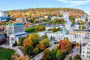 "Trường Đại học Harvard" của xứ sở lá phong