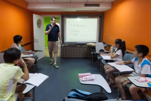 Chính sách giảm kép khiến nhiều trung tâm dạy thêm tại Trung Quốc đóng cửa.