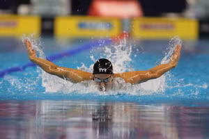 Bơi là môn học bắt buộc tại nhiều trường đại học Trung Quốc.