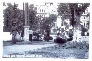 Hình ảnh về gánh hàng rong. 