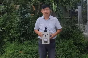 Thầy giáo Lê Đức Quốc cho biết, sản phẩm của mình giúp xây dựng lớp học thông minh