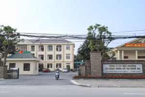 Trụ sở Công ty CP Môi trường và Công trình đô thị Nghệ An tại số 360 đường Đặng Thai Mai, thành phố Vinh.