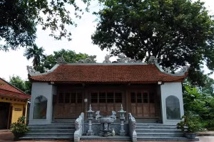 Danh nhân Đỗ Nhuận được phối thờ tại đền Bạch Đa, xã Kim Hoa (Mê Linh – Hà Nội).