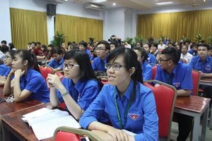 Đẩy mạnh học tập, làm theo tư tưởng, đạo đức, phong cách Hồ Chí Minh 